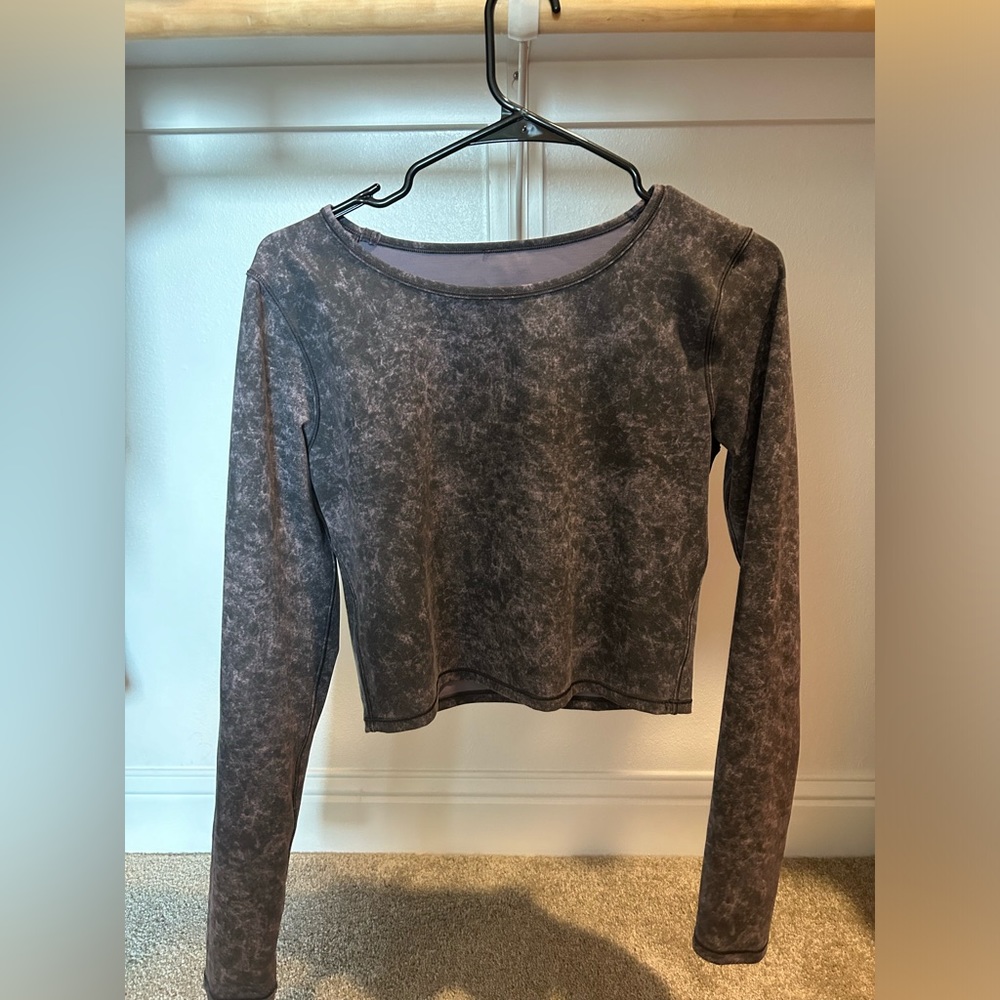 LULULEMON long sleeve top size 6